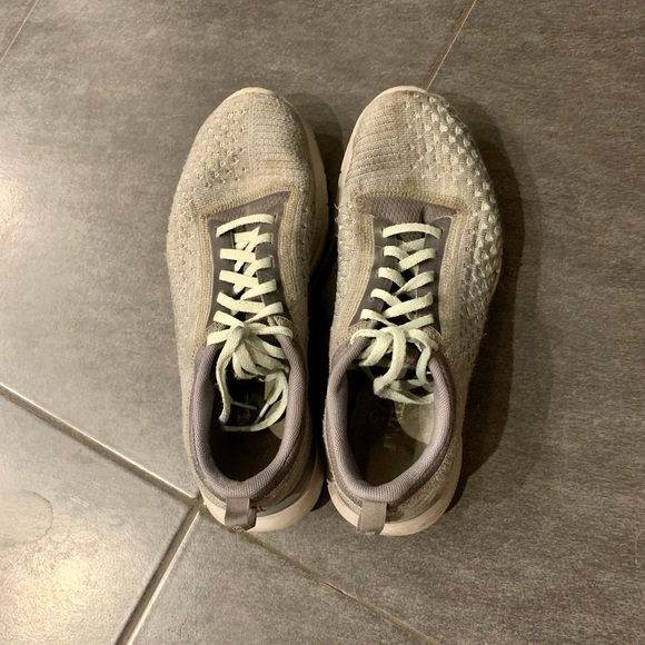 Underarmour Charged Lightning Shoe - Picture 3 of 4